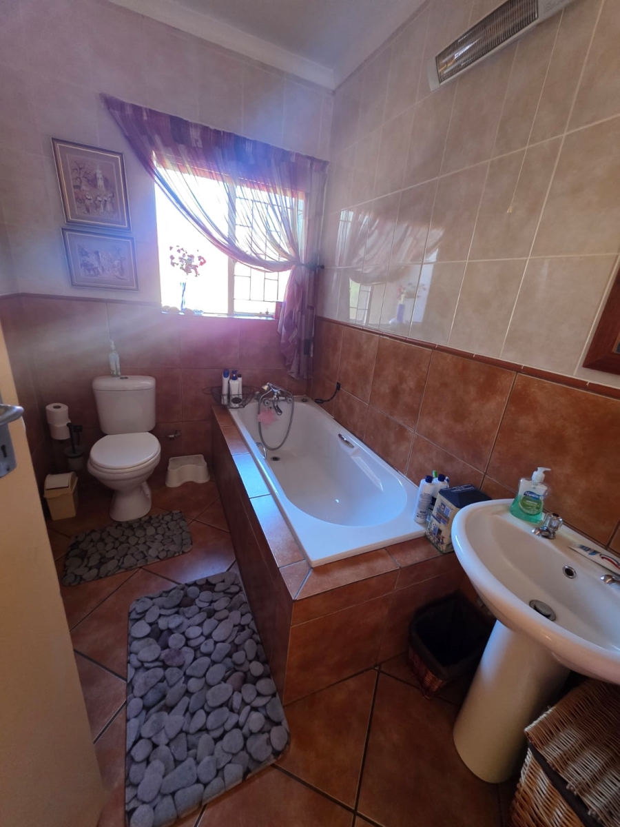 4 Bedroom Property for Sale in Sasolburg Ext 11 Free State